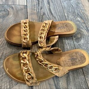 Tahari Rosabel Sandals Gold Chain Shoes Size 7